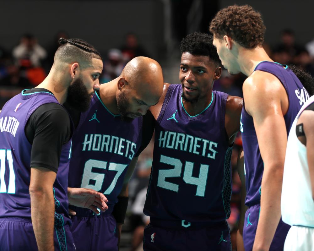 现出了他一 现出了他一