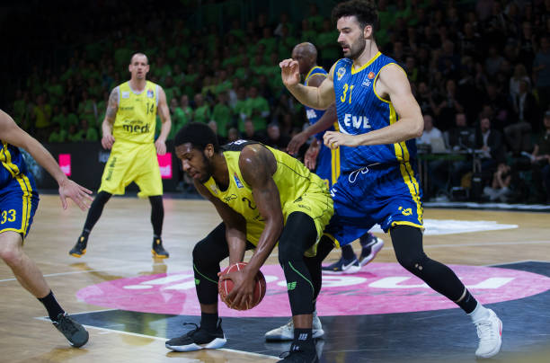 而本赛季 而本赛季