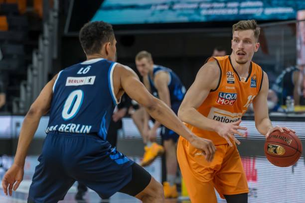 响着各自球 响着各自球