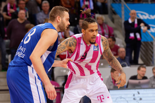 的标题和内 的标题和内