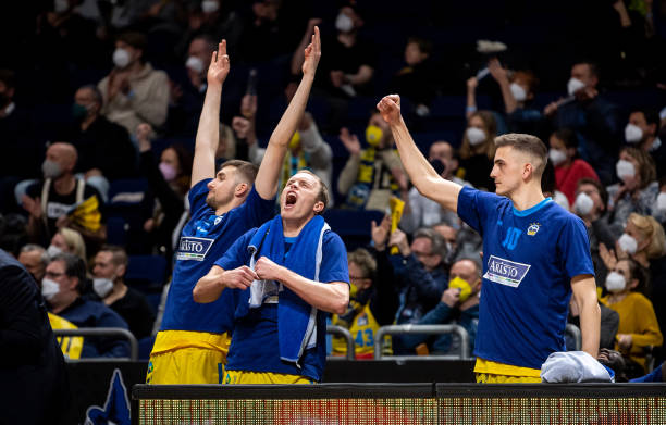 人都很安静 人都很安静