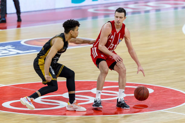 激发出更强 激发出更强